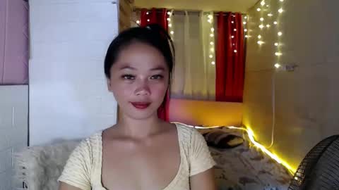 Snapshot of sexy_maria13 chatting on December 13, 6:42 am mariamitch online show from December 13, 6:42 am