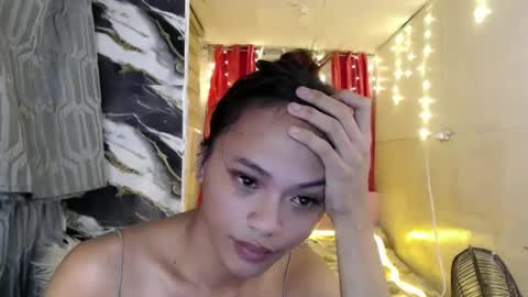 Snapshot of sexy_maria13 chatting on December 19, 8:13 am mariamitch online show from December 19, 8:13 am