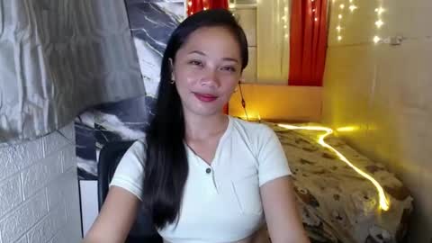 Snapshot of sexy_maria13 chatting on February 5, 8:11 am mariamitch online show from February 5, 8:11 am