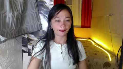 Snapshot of sexy_maria13 chatting on February 24, 1:57 am mariamitch online show from February 24, 1:57 am