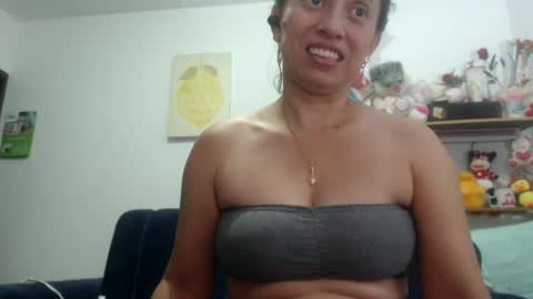 Snapshot of sexy_mary_69 chatting on September 12, 12:22 am Mary online show from September 12, 12:22 am