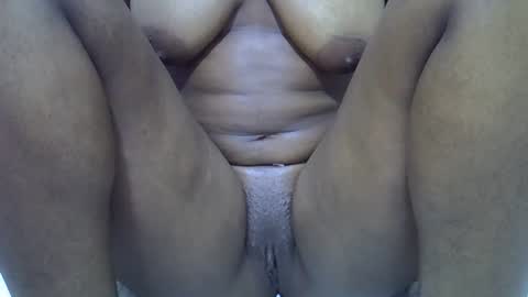 sexy_mayah64 online show from May 14, 9:43 pm