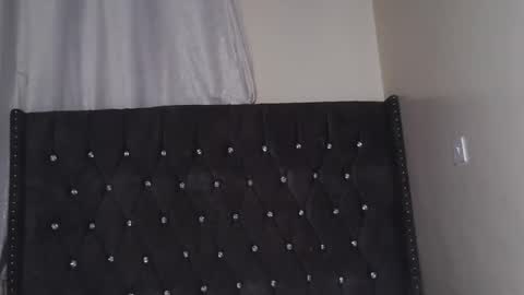 Snapshot of sexy_melanin11 chatting on September 22, 7:27 pm sexy_melanin11 online show from September 22, 7:27 pm