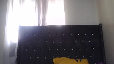 Snapshot of sexy_melanin11 chatting on September 24, 11:13 am sexy_melanin11 online show from September 24, 11:13 am