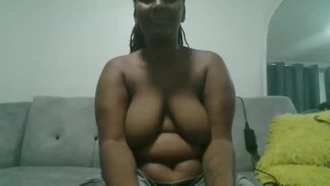 milky online show from January 8, 2:14 am