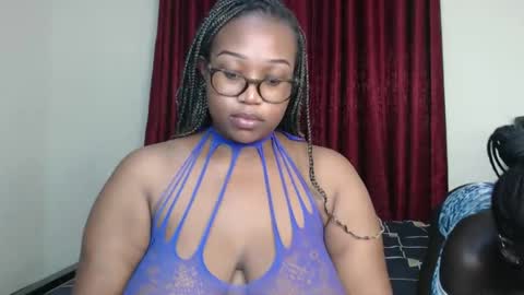 Snapshot of sexy_mistress5 chatting on October 27, 9:19 pm sexy online show from October 27, 9:19 pm