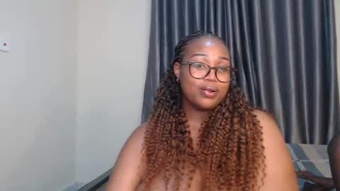 Snapshot of sexy_mistress5 chatting on November 7, 2:33 am sexy online show from November 7, 2:33 am