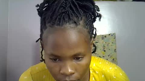 Molyne online show from February 26, 1:43 pm