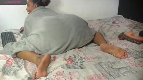 Snapshot of sexy_night_bm chatting on December 13, 2:21 am Jhoana online show from December 13, 2:21 am