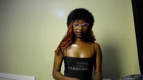 Snapshot of sexy_obsession4 chatting on November 22, 7:46 pm sexy_obsession4 online show from November 22, 7:46 pm