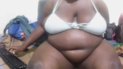 Snapshot of sexy_pall chatting on October 6, 3:42 pm Princess online show from October 6, 3:42 pm