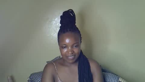 Snapshot of sexy_sazii chatting on October 8, 2:14 pm sexy_sazii online show from October 8, 2:14 pm