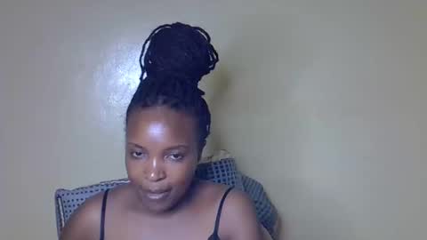 Snapshot of sexy_sazii chatting on October 12, 5:45 pm sexy_sazii online show from October 12, 5:45 pm