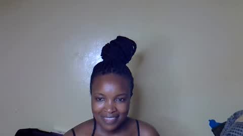 Snapshot of sexy_sazii chatting on October 15, 8:42 pm sexy_sazii online show from October 15, 8:42 pm