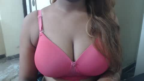 Snapshot of sexy_soniya chatting on September 26, 7:01 am Soniya online show from September 26, 7:01 am