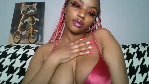 Snapshot of sexy_sweetcandy chatting on February 15, 4:12 pm sexy sweetcandy online show from February 15, 4:12 pm