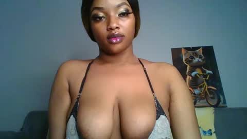 Snapshot of sexy_sweetcandy chatting on March 10, 12:04 pm sexy sweetcandy online show from March 10, 12:04 pm