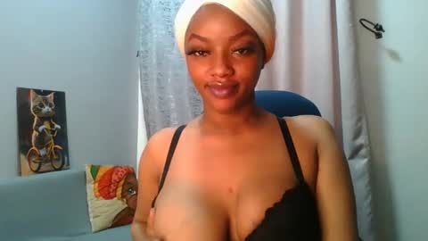 Snapshot of sexy_sweetcandy chatting on October 9, 6:33 am sexy sweetcandy online show from October 9, 6:33 am