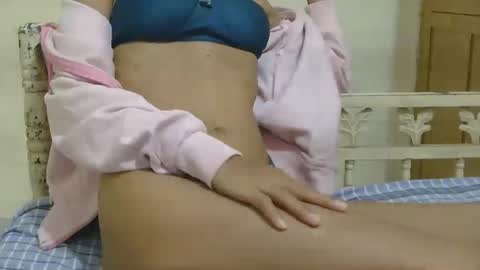 Snapshot of sexy_twishu chatting on October 16, 12:33 am Twishu online show from October 16, 12:33 am