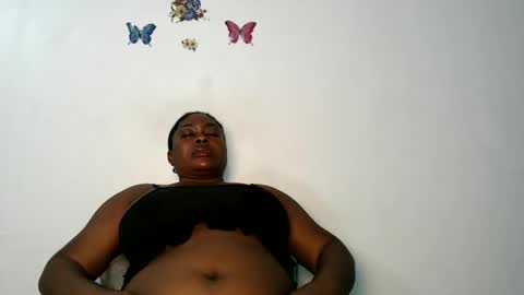 Snapshot of sexy_wetpussyy chatting on November 27, 10:34 pm Luna online show from November 27, 10:34 pm