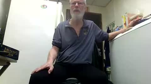 Daddy online show from April 17, 10:18 am