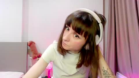 Snapshot of sexy_wise_kind chatting on May 15, 6:37 pm Mandy Green online show from May 15, 6:37 pm
