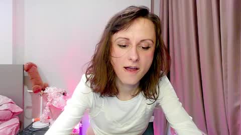 Snapshot of sexy_wise_kind chatting on June 8, 1:28 am Mandy Green online show from June 8, 1:28 am