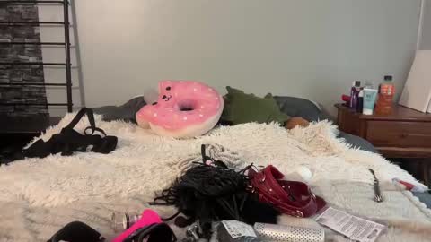 Kali  Brent online show from December 31, 4:57 pm