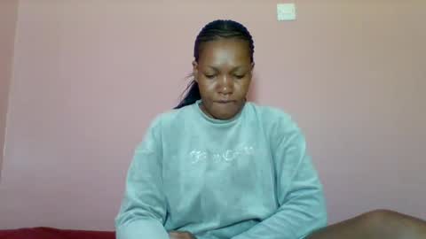 Snapshot of sexyapple2002 chatting on September 19, 8:49 am sexyapple2002 online show from September 19, 8:49 am