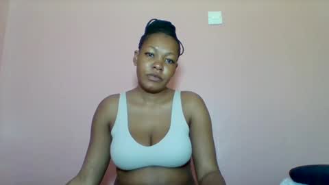 Snapshot of sexyapple2002 chatting on September 20, 4:57 am sexyapple2002 online show from September 20, 4:57 am