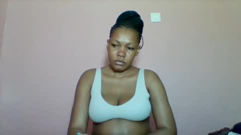 Snapshot of sexyapple2002 chatting on September 21, 5:58 pm sexyapple2002 online show from September 21, 5:58 pm