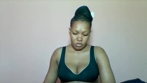 Snapshot of sexyapple2002 chatting on September 22, 6:21 pm sexyapple2002 online show from September 22, 6:21 pm