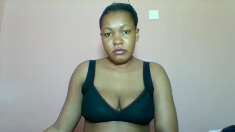 Snapshot of sexyapple2002 chatting on October 11, 10:19 pm sexyapple2002 online show from October 11, 10:19 pm
