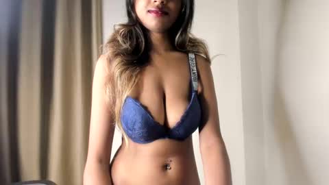 Snapshot of sexyaru chatting on November 20, 2:17 pm Aru online show from November 20, 2:17 pm