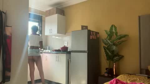 sexyasszeeee online show from January 9, 7:11 am