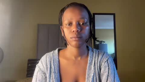 Snapshot of sexyasszeeee chatting on June 13, 10:35 am sexyasszeeee online show from June 13, 10:35 am
