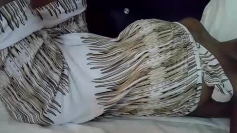 Snapshot of sexyayira chatting on December 28, 10:36 am sexyayira online show from December 28, 10:36 am