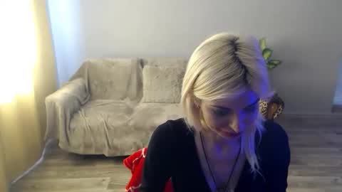 Snapshot of sexybeatriice chatting on May 16, 6:54 am sexybeatriice online show from May 16, 6:54 am