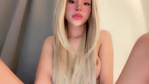 Seraphina Blaze online show from February 22, 10:25 am