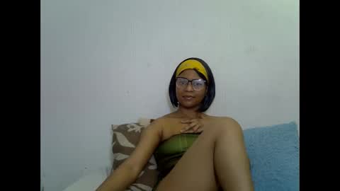 Snapshot of sexyboobs16 chatting on October 9, 8:51 pm sexyboobs16 online show from October 9, 8:51 pm