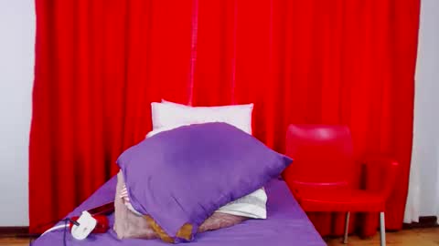 sexybustyboobs online show from March 7, 7:16 am