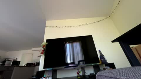 Snapshot of sexybutt52 chatting on August 3, 8:46 am sexybutt52 online show from August 3, 8:46 am