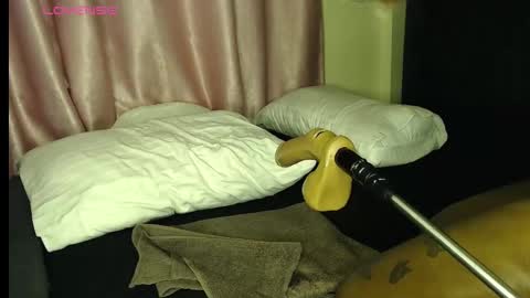 Snapshot of sexycabdy chatting on December 13, 3:43 pm sexycabdy online show from December 13, 3:43 pm