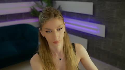 Celline online show from May 29, 4:10 am