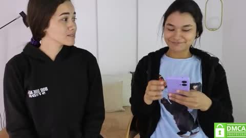 chanell and yina online show from November 6, 1:12 pm