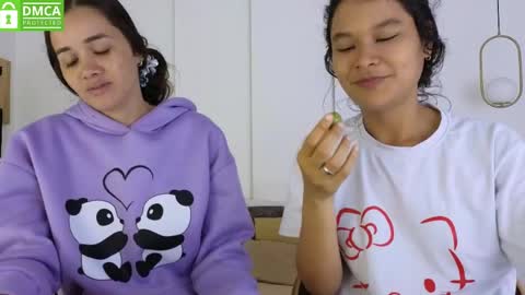 chanell and yina online show from June 6, 1:49 pm