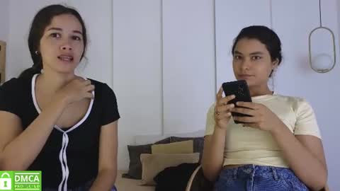 chanell and yina online show from June 11, 1:42 pm