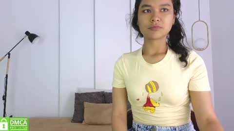 chanell and yina online show from July 26, 1:40 pm