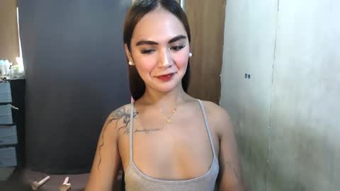 Snapshot of sexycheskax18 chatting on May 18, 4:07 am pretty Cheska online show from May 18, 4:07 am
