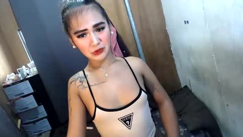 Snapshot of sexycheskax18 chatting on May 23, 6:07 am pretty Cheska online show from May 23, 6:07 am